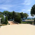 Апартаменты Bay