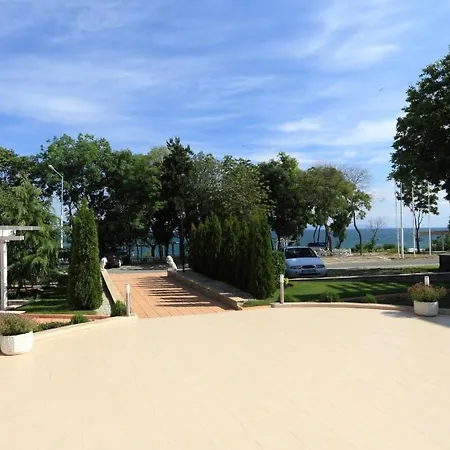 Апартамент Bay