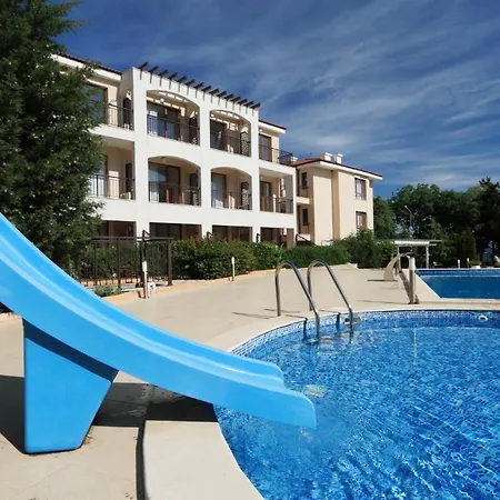 Bay Апартамент