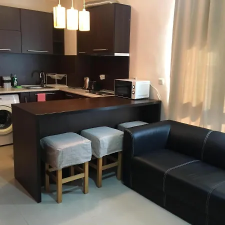 Bay Апартамент *